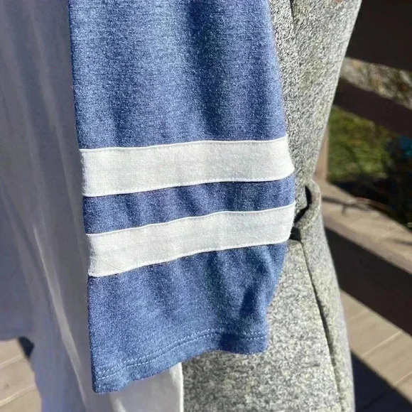 Stranger Things size small T-shirt. - Picture 5 of 5